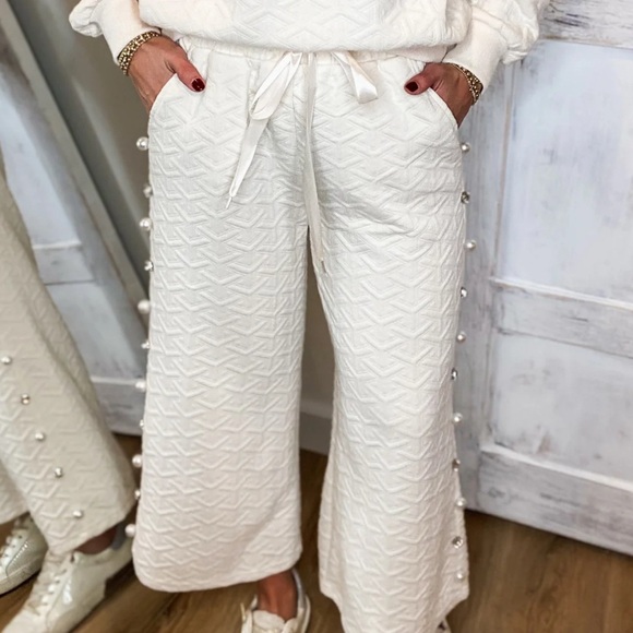 Simply Southern Quilted Ivory Pearl Jewel Lounge Pants Large - Picture 1 of 9
